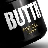 Znecitlivujúci lubrikant BUTTR Fist Gel Numbing 500 ml