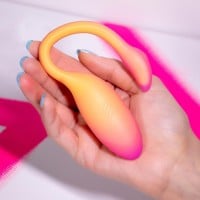 Magic Motion Flamingo Max Vibrating Egg Pink