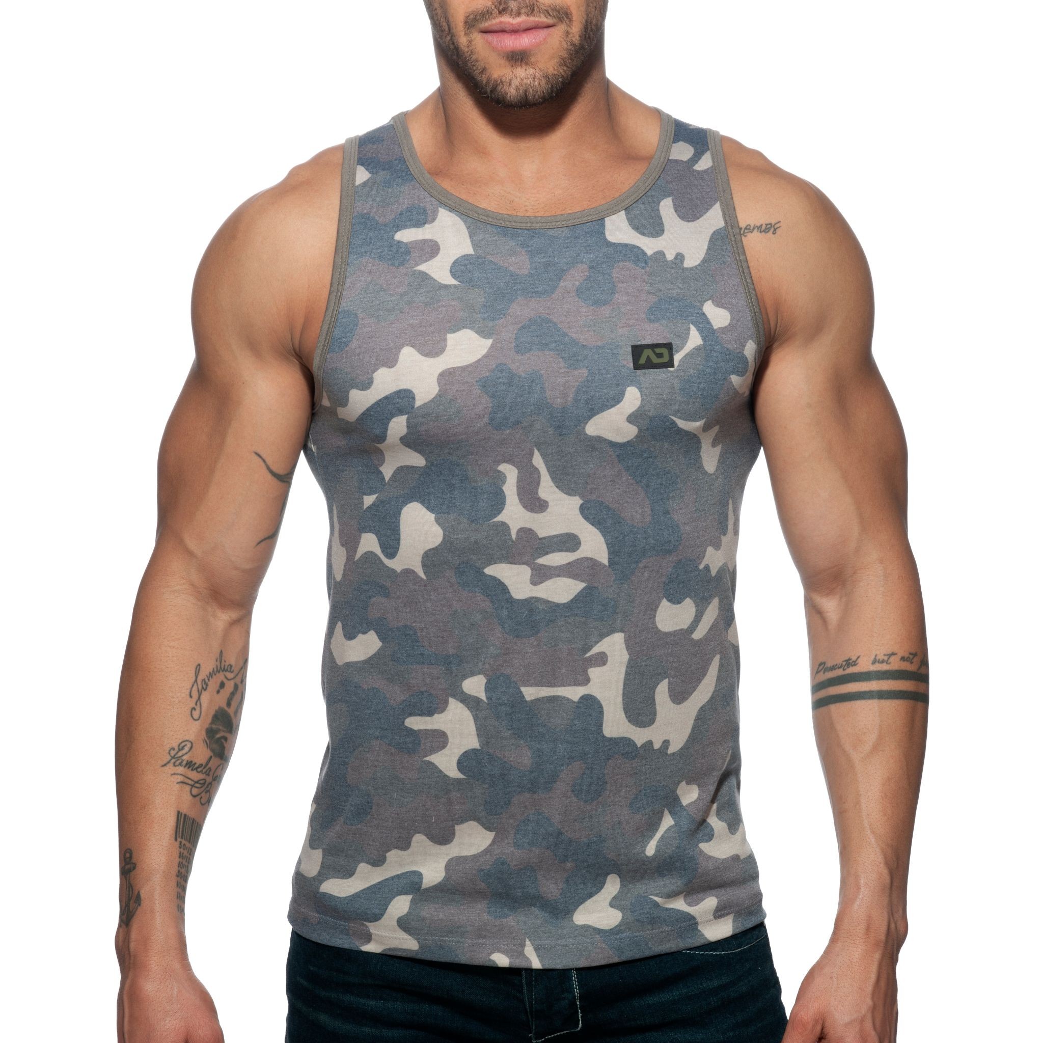 Addicted camo fetish tank top red